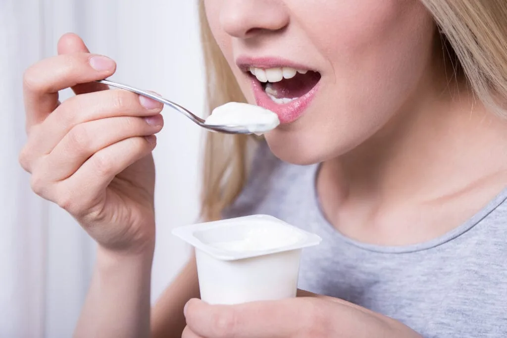 Denne type topping på din yoghurt er god for fordøjelsen - welltica.dk - Vejen til et bedre liv