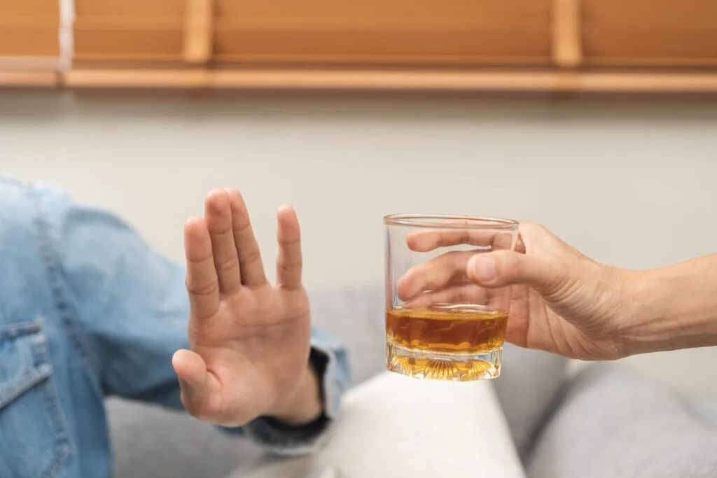 Stop med at drikke alkohol 1 uge og opnå disse fordele - welltica.dk - Vejen til et bedre liv