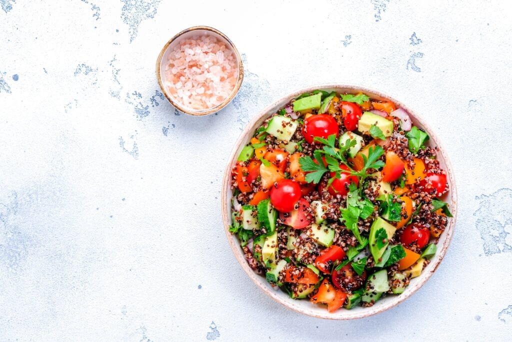 Quinoa, Salat, avocado, kikærtet - welltica.dk - Vejen til et bedre liv