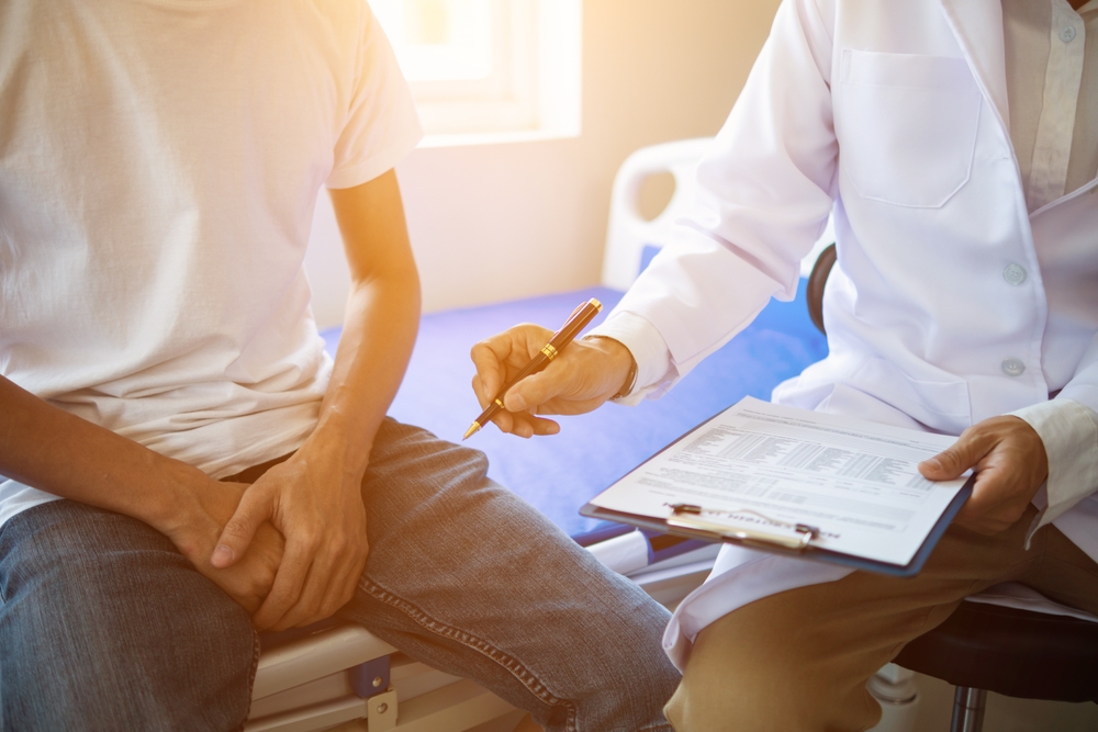 Doctor,Is,Having,Consultation,Discussing,Prostate,Cancer,And,Venereal,Cancer - welltica.dk - Vejen til et bedre liv