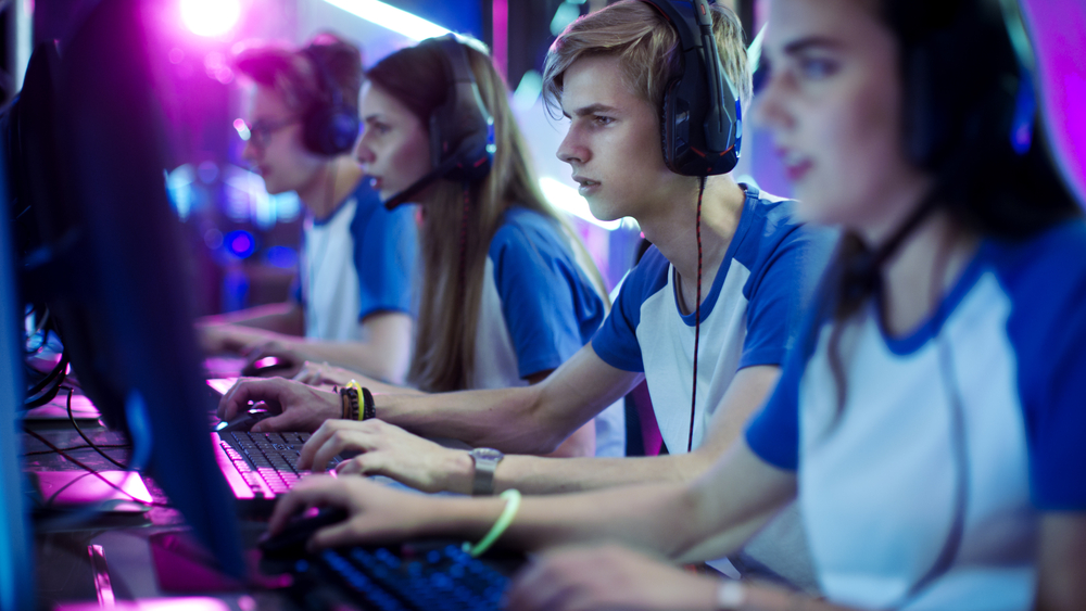 Team,Of,Professional,Esport,Gamers,Playing,In,Competitive,Video,Games - welltica.dk - Vejen til et bedre liv