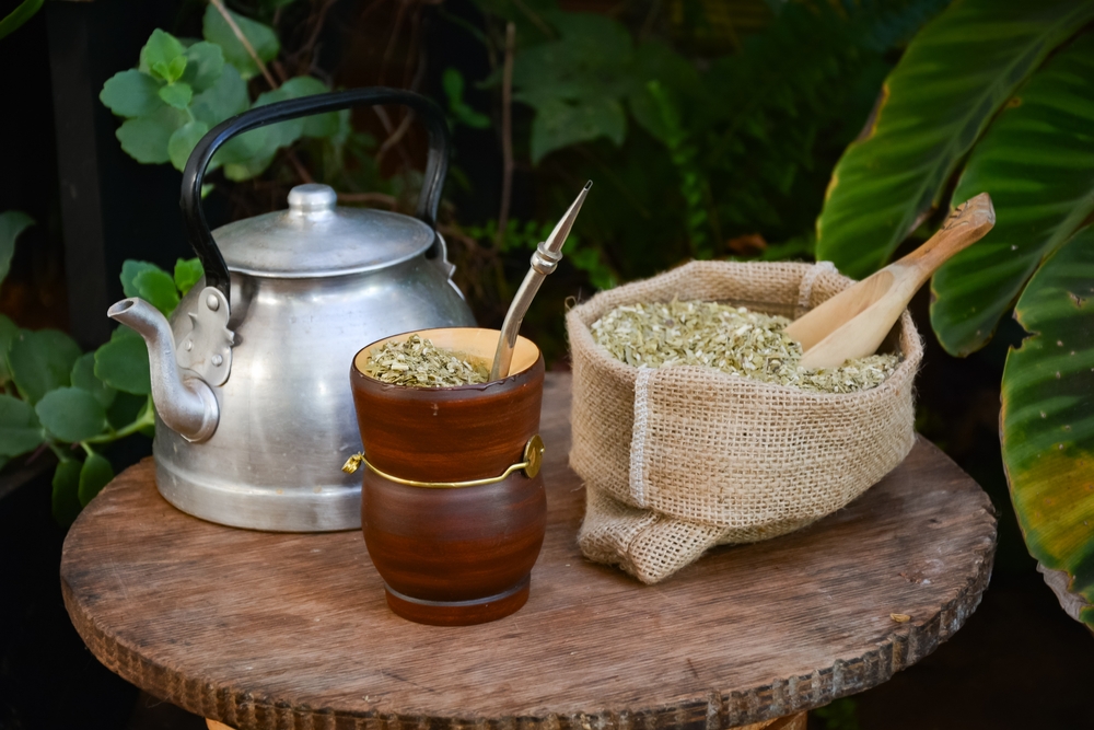 ArgentineMatePlusSteelKettleAndBagWithYerbaMate - welltica.dk - Vejen til et bedre liv