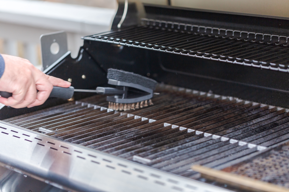 CleaningOutdoorGasGrillBeforeNextGrilling - welltica.dk - Vejen til et bedre liv