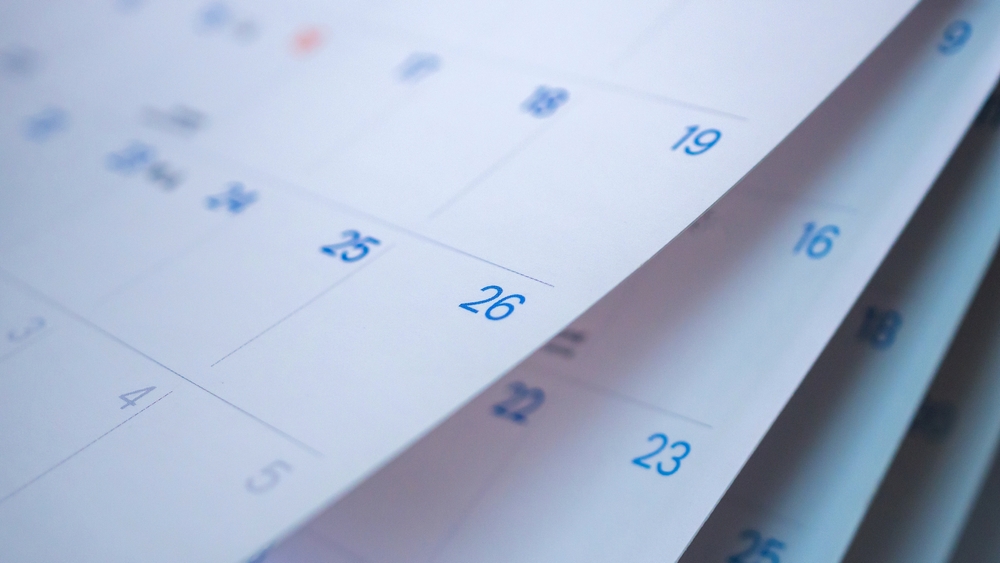 AbstractBlurCalendarPageFlippingSheetCloseUpBackgroundBusiness - welltica.dk - Vejen til et bedre liv