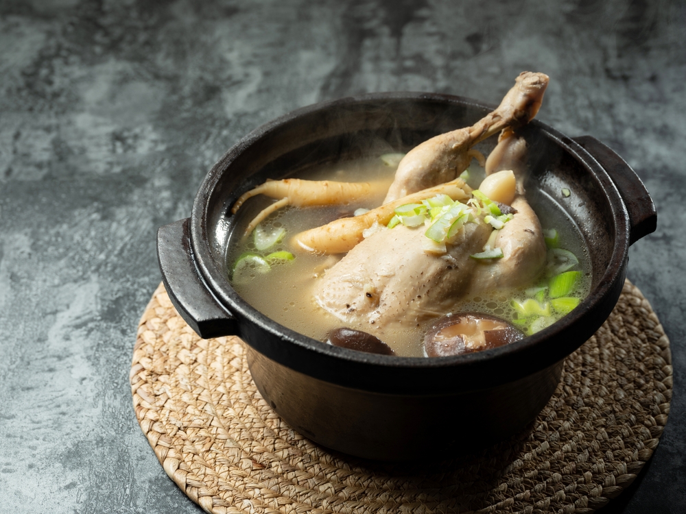 SamgyetangChickenSoupWithGinseng - welltica.dk - Vejen til et bedre liv