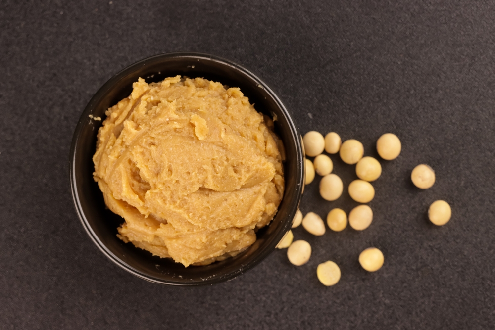 MisoIsJapaneseTraditionalPasteMadeFromFermentingSoybean - welltica.dk - Vejen til et bedre liv